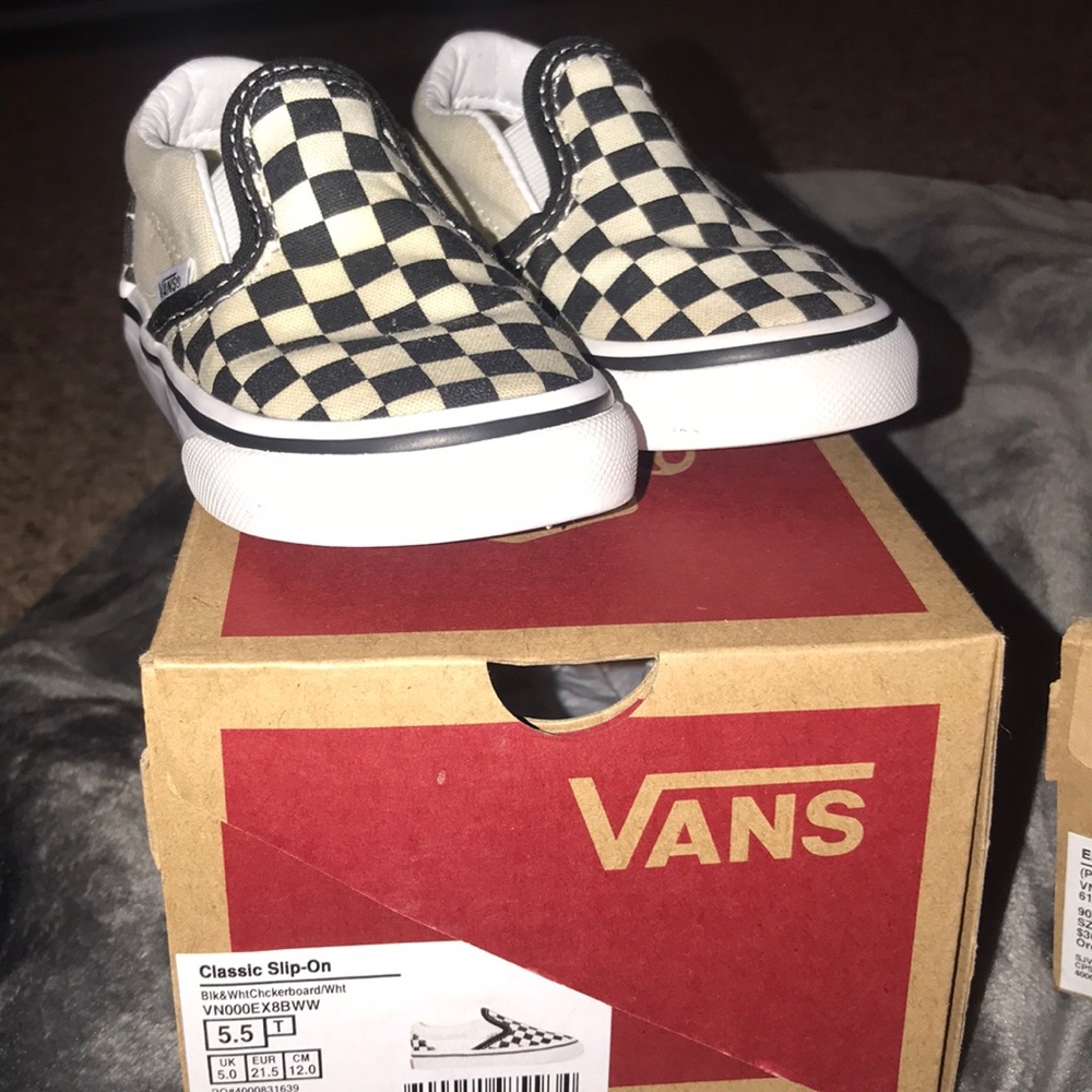 Toddler Vans Slip -On!!